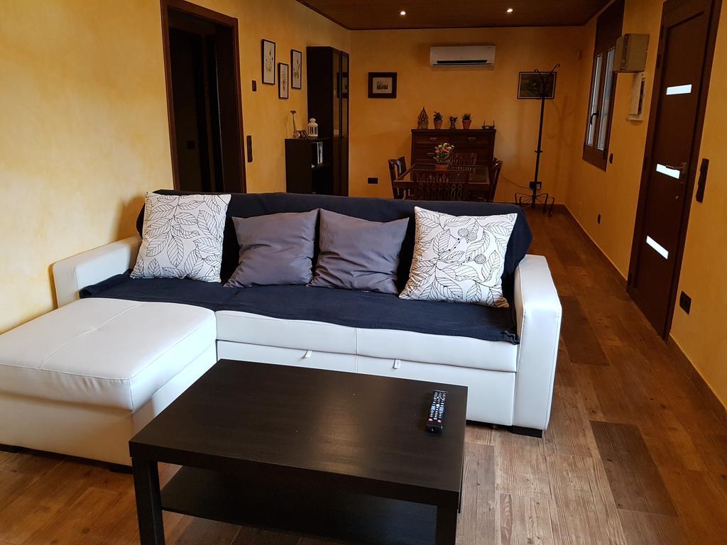 Pensjonat Casa Climent Aviá Zewnętrze zdjęcie